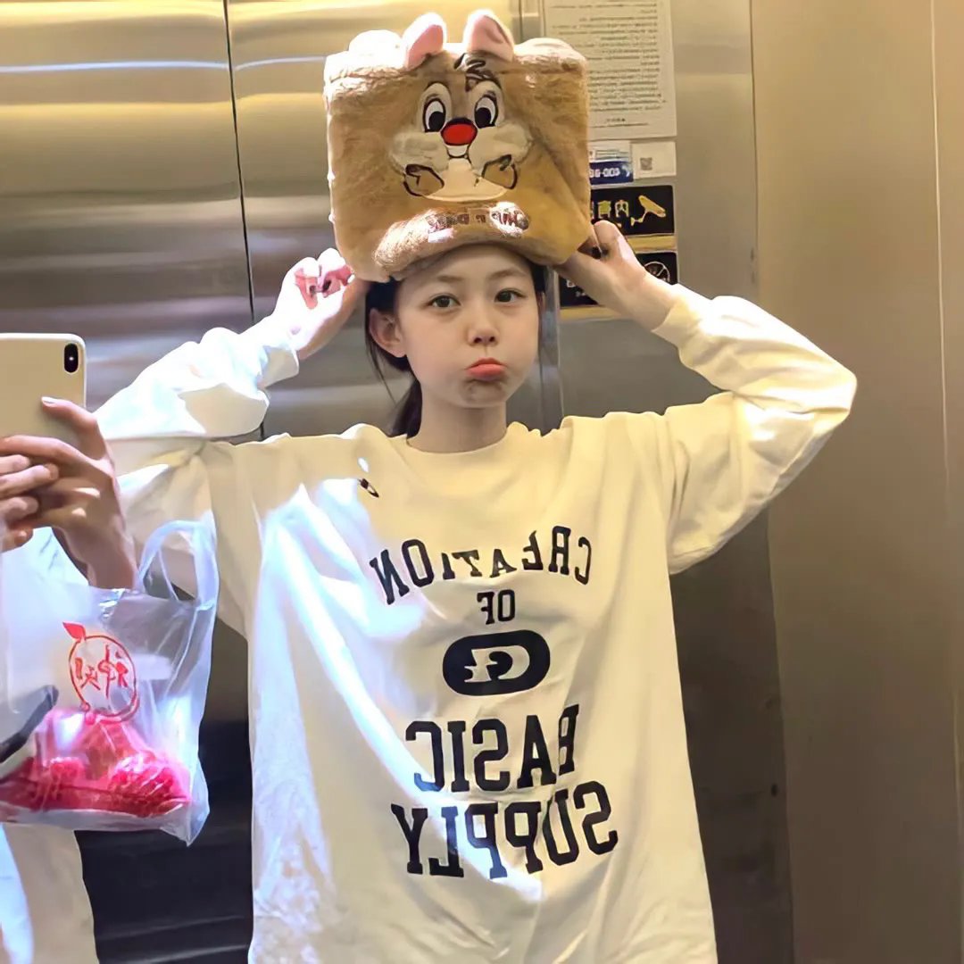 闭上眼睛活着很容易